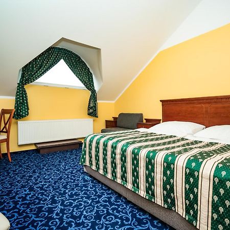 פראג Hotel Otakar מראה חיצוני תמונה