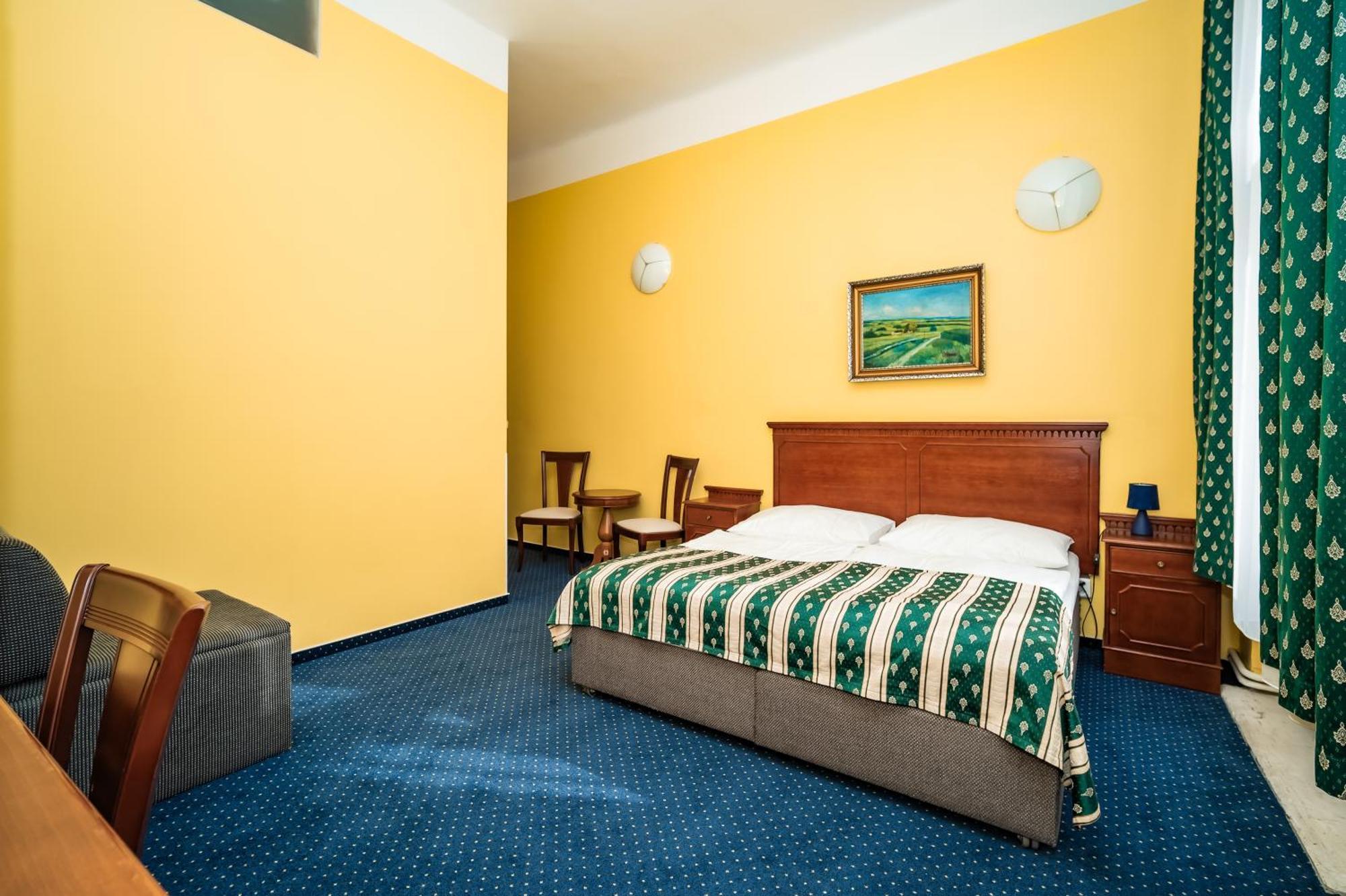 פראג Hotel Otakar מראה חיצוני תמונה