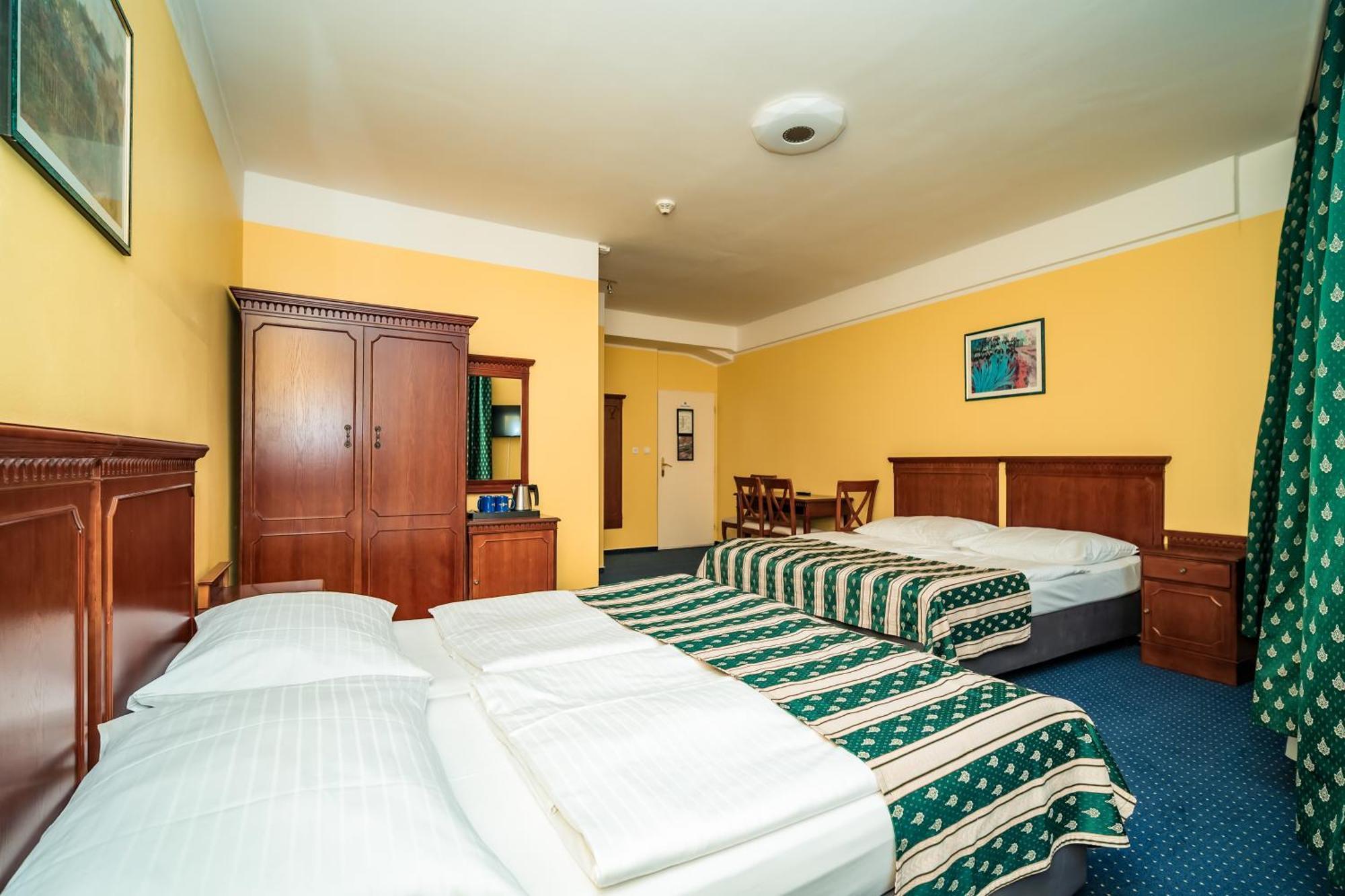 פראג Hotel Otakar מראה חיצוני תמונה